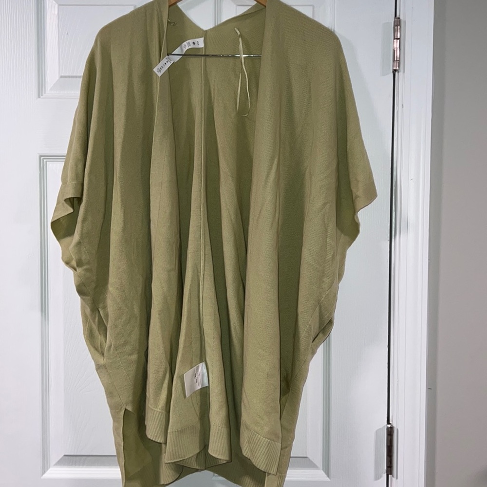 NWT Lululemon merino wool short sleeve wrap kimono dew green